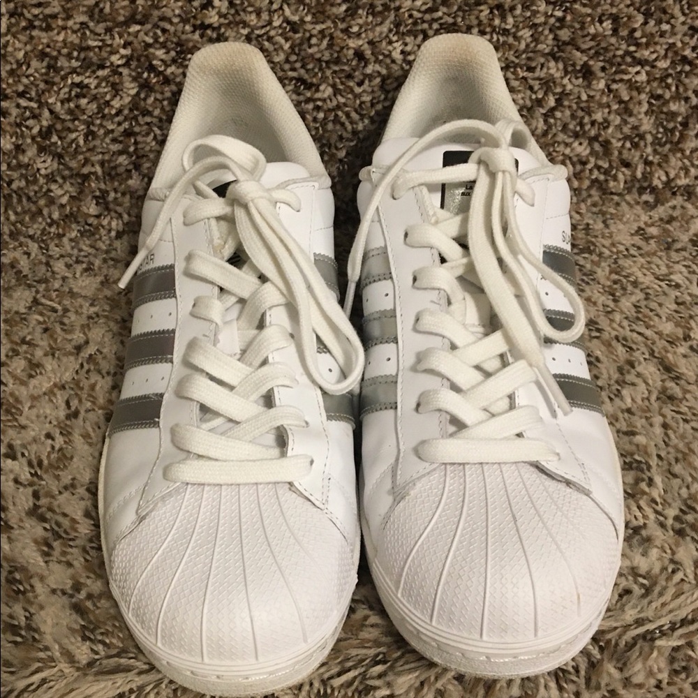 Adidas Superstar in White/Silver Leather - Sz 10M (Worn 1 time) EUC !! - Picture 2 of 13